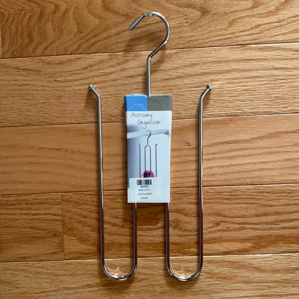 Accessory organizer.